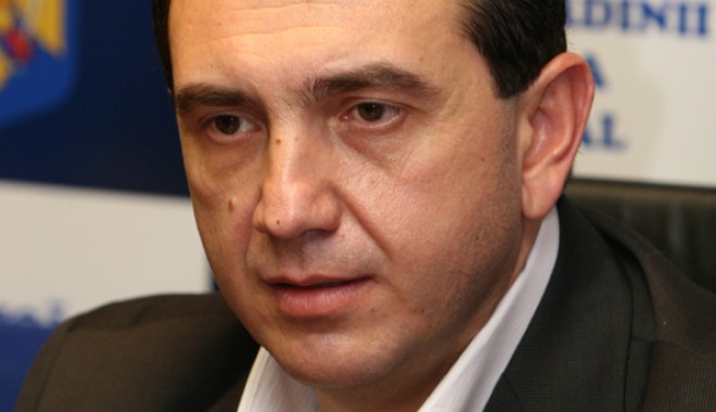 Palaz participă la dezbaterea privind redeschiderea Muzeului de Artă Lucian Grigorescu din Medgidia - palaz1314726257-1318673122.jpg