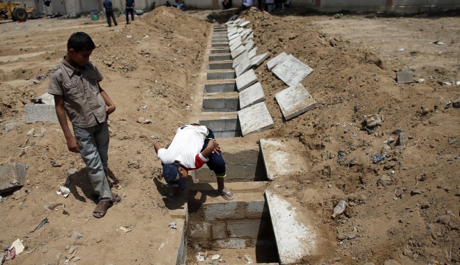Patru copii palestinieni, uciși pe o plajă - palestinianisraelconflictgaza1-1405527212.jpg