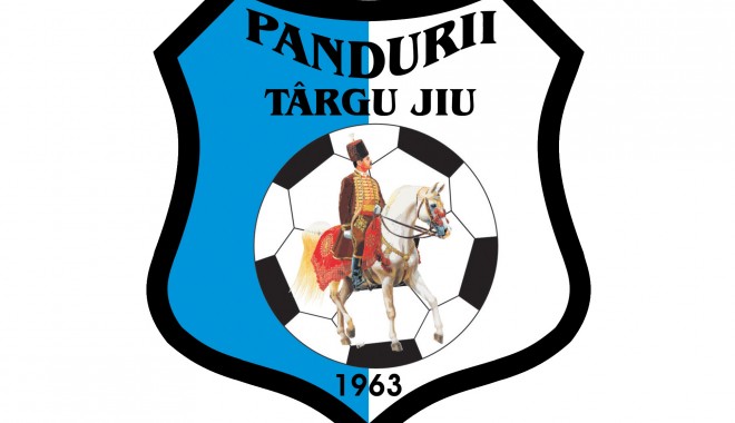 Fotbal / Pandurii află astăzi cu cine va juca în grupele Europa League - pandurii-1377857801.jpg