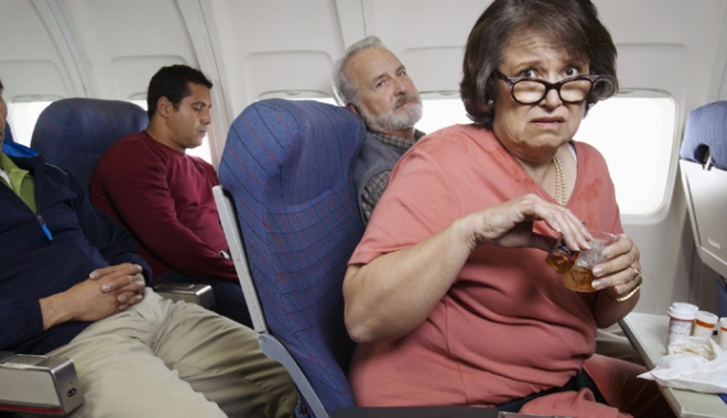 Panică în avionul  cu nebuni - panicainavion-1512304064.jpg