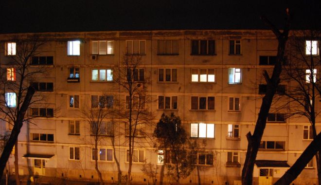 Un bărbat și-a aruncat câinele de la etajul 5 după o ceartă cu nevasta - panicaincentrulcapitaleiunbarbat-1695294548.jpg