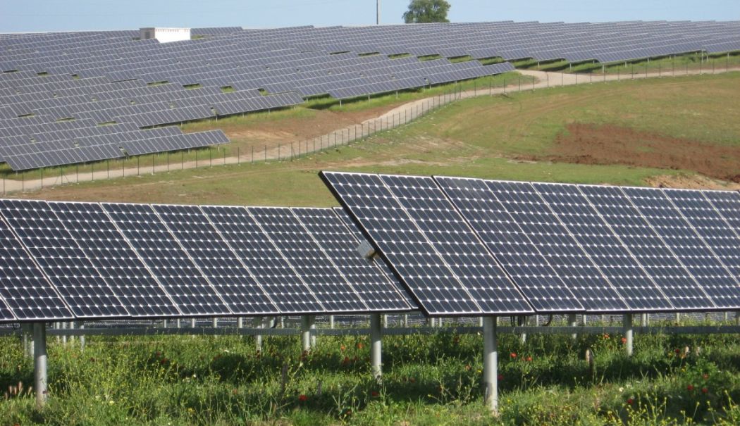 Fotovoltaicele, prima sursă de energie electrică a României, duminică la prânz - panouri-fotovoltaice-principala--1716731833.jpg