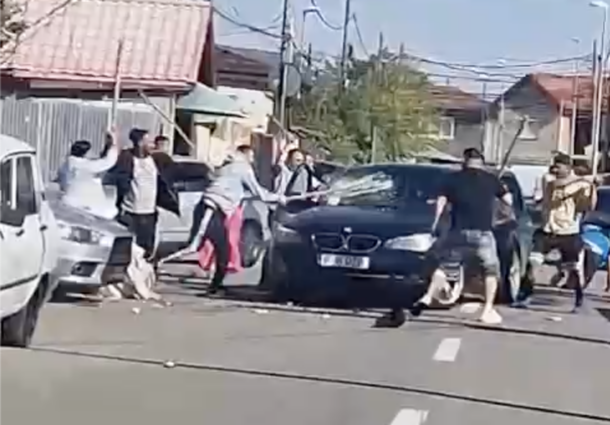Două clanuri s-au bătut în mijlocul străzii, în orașul Pantelimon - pantelimon610x425-1726919350.png
