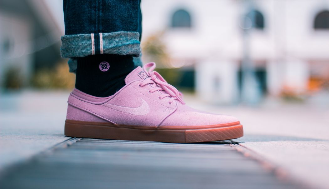 Cum să alegi perechea potrivită pentru un look sport și confortabil - pantofibarbati-1759298506.jpg