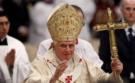 Ce reacție a avut Papa după întâlnirea cu victimele abuzurilor sexuale comise de preoți - papa-1316852164.jpg