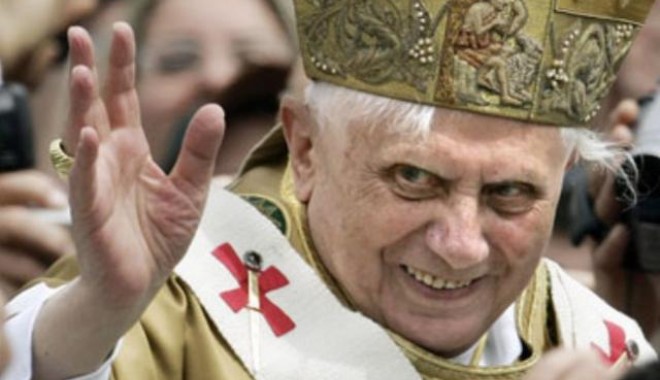 Papa Benedict împlinește luni 85 de ani - papa-1334563764.jpg