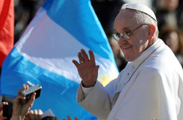 Papa Francisc  și-a încheiat vizita  în Brazilia - papa-1375097874.jpg