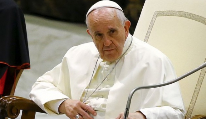 Papa Francisc a decis ca toți preoții catolici să acorde, permanent, iertarea pentru păcatul avortului - papa-1479741002.jpg