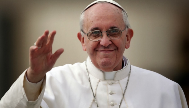Papa Francisc: ''Violența nu este leacul pentru lumea noastră greu încercată'' - papa-1492087865.jpg