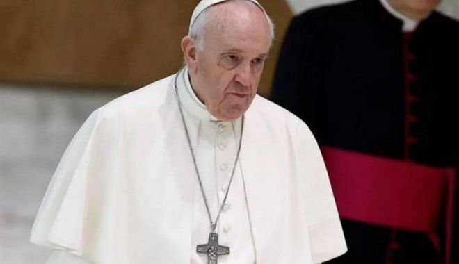 Papa Francisc cere deschiderea de coridoare umanitare pentru civilii din Fâşia Gaza