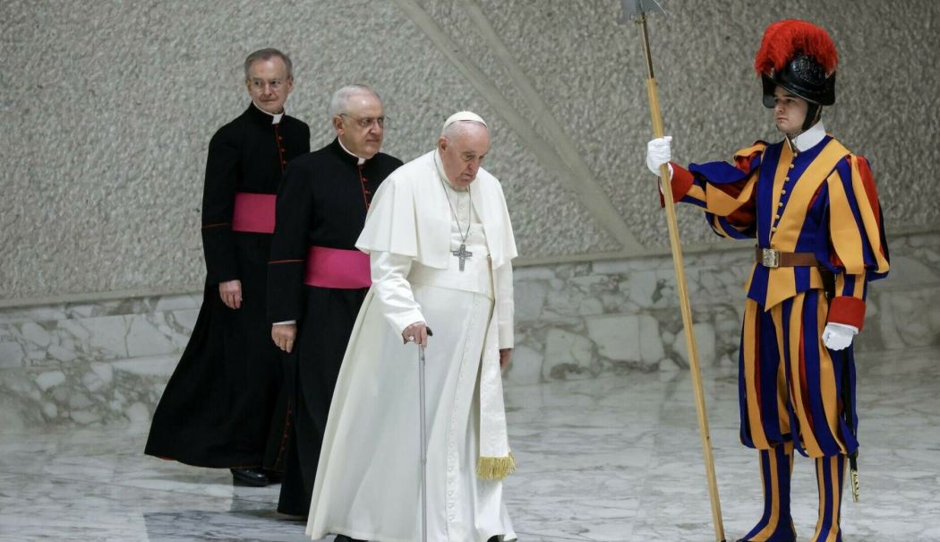 Papa Francisc a plecat în cea mai lungă călătorie din pontificatul său - papa-francisc-1725288919.jpg