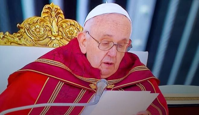 Papa Francisc nu a rostit predica din Duminica Floriilor, dar a prezidat în continuare ceremonia