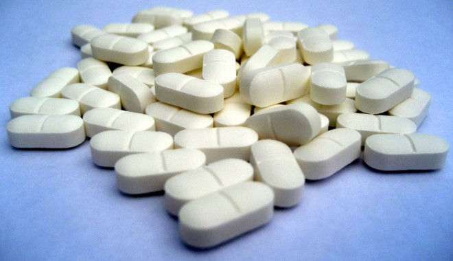 Atenție: Paracetamolul ne face praf ficatul! - paracetamol-1389898195.jpg