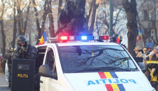 29.000 de pompieri, jandarmi și polițiști, mobilizați la manifestările publice de 1 Decembrie - paradapolitie-1543579900.jpg