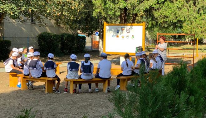Parc interactiv, în curtea școlii, la Constanța - parc3-1567169170.jpg