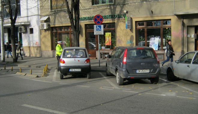 Peste 12.700 de constănțeni, amendați de Poliția Locală pentru că au oprit neregulamentar - parcare-1547032682.jpg