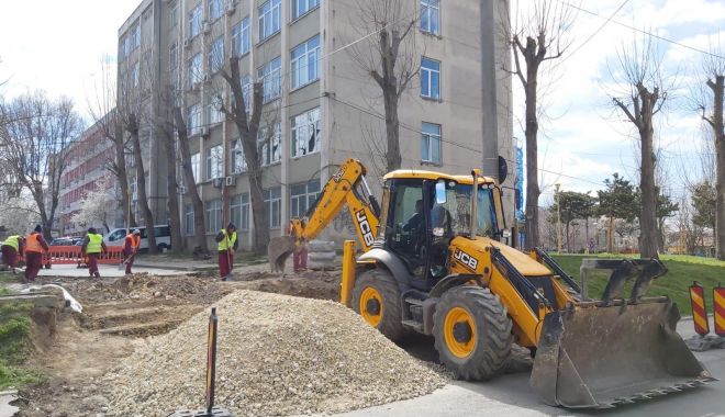 A fost amenajată parcarea de pe strada Prelungirea Ion Rațiu - parcare-1584641879.jpg