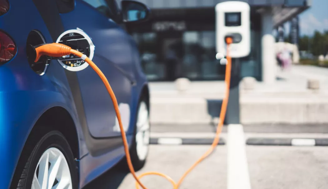 Schimbări importante în Capitală. Parcarea gratuită pentru electrice și hibride, eliminată - parcare-electrice-1775107955.webp