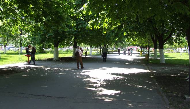 Cum va fi vremea mâine, la Constanța - parcconstantafarabanci12-1432833540.jpg