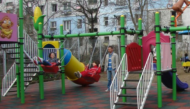 Locuri de joacă pentru copiii din Constanța, în curs de amenajare - parcdejoacaptcopii-1555502047.jpg