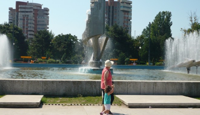 INS. Din nou spor natural negativ în țara noastră. Cu cât a scăzut populația României în doar o lună de zile - parcgara21404133389-1404996363.jpg