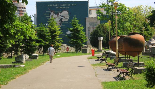 Parcul arheologic din Constanța, reabilitat cu fonduri europene. Cum va arăta oaza de verdeață - parcularheologicreabilitat-1432653277.jpg