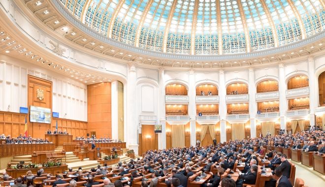 Parlament / Ședința de astăzi în care era programată citirea moțiunii - suspendată - parlament-1570022335.jpg
