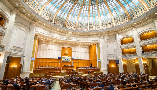Deputații au votat prelungirea mandatelor aleșilor locali până la 1 noiembrie 2020 - parlament-1592215675.jpg