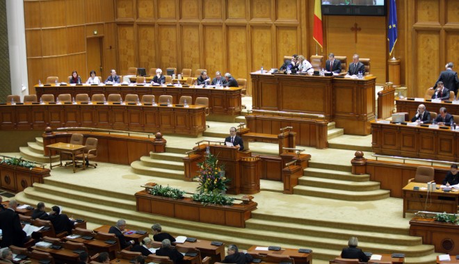 Plen reunit al Parlamentului în sesiune extraordinară marțea viitoare - parlament1-1358339934.jpg