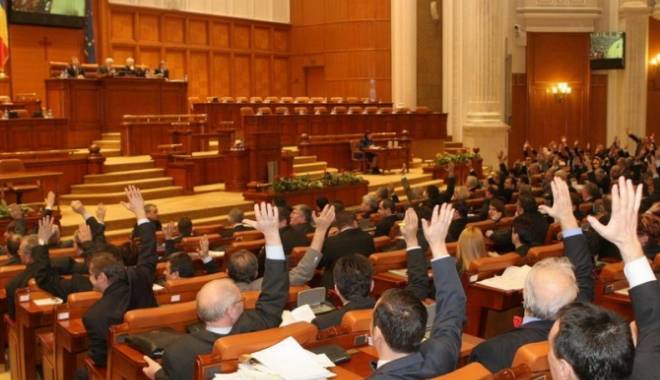 Bugetul de stat pe 2015, constituțional - parlament222632100-1419852260.jpg