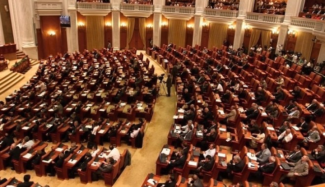 Opoziția ar putea ieși din greva parlamentară - parlamentari-1333032436.jpg