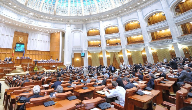 USL va susține reducerea numărului de parlamentari - parlamentari-1359020380.jpg
