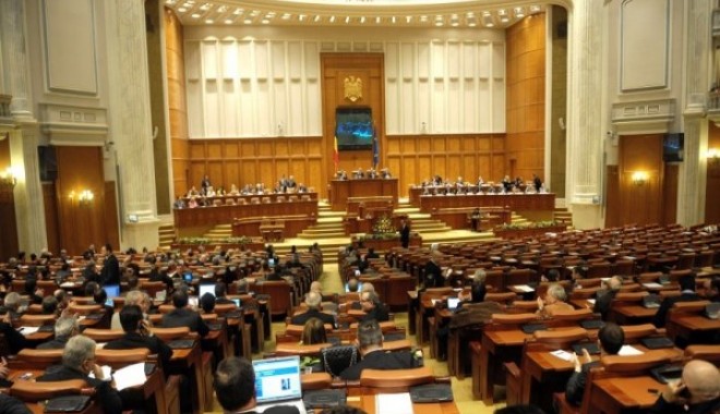 90 de chiulangii la prima ședință  a Camerei Deputaților în noua formulă - parlamentari1kor600x400135582789-1355921287.jpg