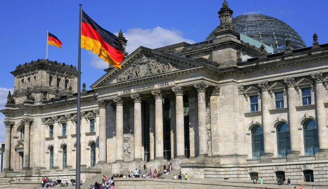 Parlamentul german a aprobat dubla cetățenie - parlamentgermania-1404456283.jpg