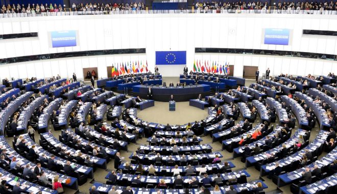 Parlamentul European a adoptat reforma privind drepturile de autor pe piața unică digitală - parlamentul-1553711933.jpg