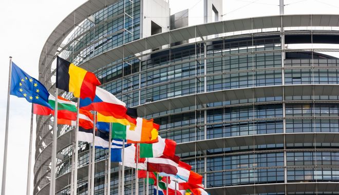 Parlamentul European de la Strasbourg, transformat în centru de depistare și consultanță Covid-19 - parlamentul-1586264062.jpg