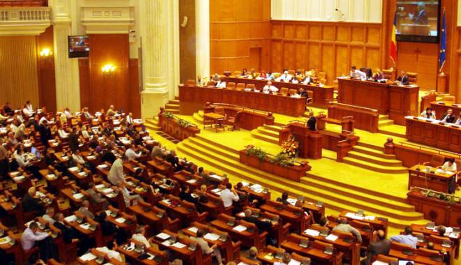 Parlamentul a adoptat noul Cod Fiscal - parlamentulaadoptat-1441296574.jpg