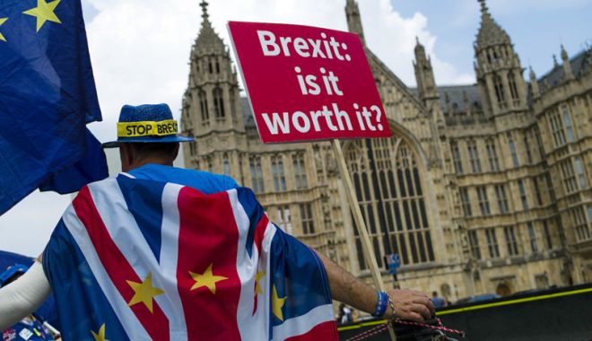 Parlamentul britanic respinge Brexitul - parlamentulrespingebrexit-1542029067.jpg