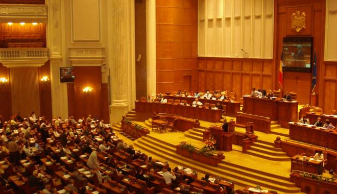 Parlamentul a aprobat înființarea a două structuri NATO la București - parlamentulromaniei-1435062356.jpg