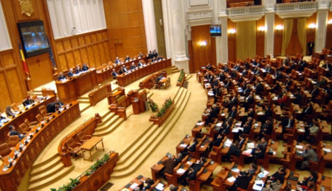 Senatorii au votat pentru deblocarea posturilor bugetate din sistemul public - parlamentulromaniei34953800-1362484417.jpg