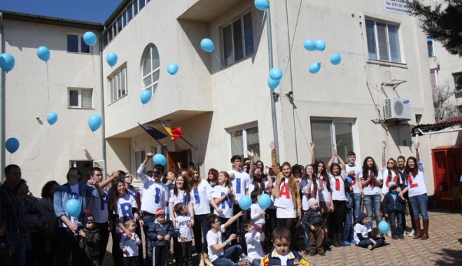 Parteneriat pentru copiii autiști din Constanța - parteneriatpentrucopiiiautisti-1365096995.jpg