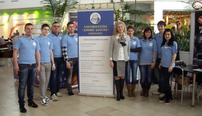 Participare de succes a studenților șaguniști la târgul de turism 