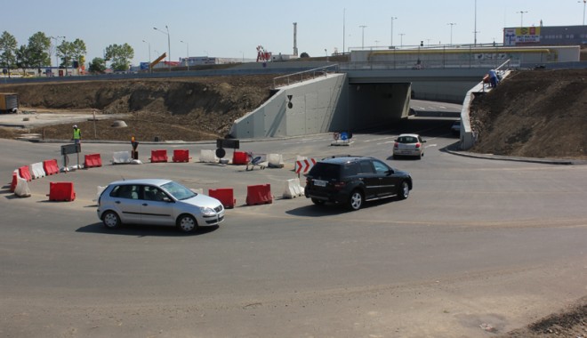 Pasajul subteran de la Carrefour a fost dat în folosință - pasajcarrefour51-1337289921.jpg