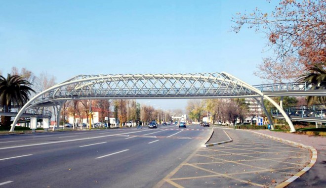 Toată stațiunea Mamaia, ÎNCHISĂ. Vezi când - pasarela1396457027-1399635525.jpg