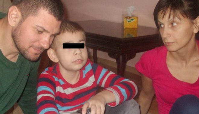 Fiul fotbalistului Cosmin Pașcovici a murit, după ani de chin și suferință - pascovicifamilie-1539278050.jpg