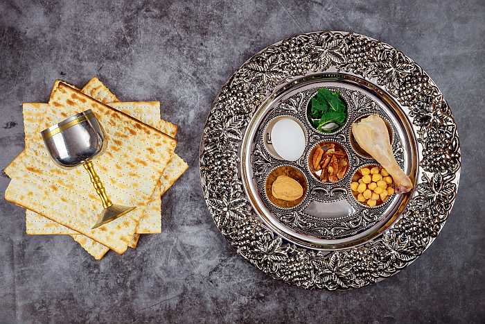 Evreii sărbătoresc, luni, Pesahul, regele sărbătorilor. „Hag Pesach Sameach!” - paste-pesah-evrei-1713689204.jpg