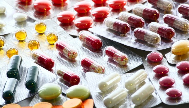 Românii vor beneficia de medicamente compensate noi în 2014 - pastile-1388666815.jpg