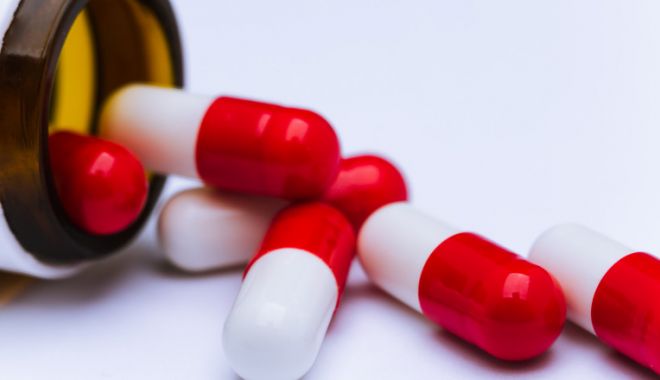 România cumpără medicamente pentru pacienții cu forme grave de Covid - pastile-1633440791.jpg