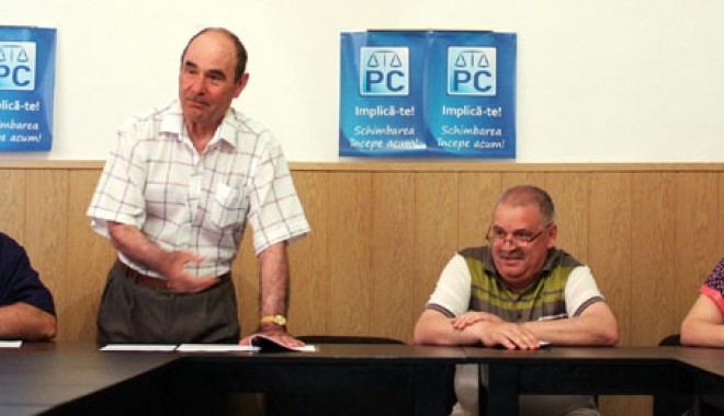 Conservatorii și-au ales șefii la Topraisar și Cernavod&atilde; - pctopraisar-1307462143.jpg