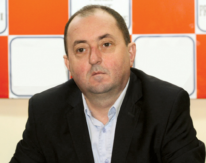 PDL Constanța își alege, sâmbătă, liderul de la municipiu - pdl-1380640564.jpg